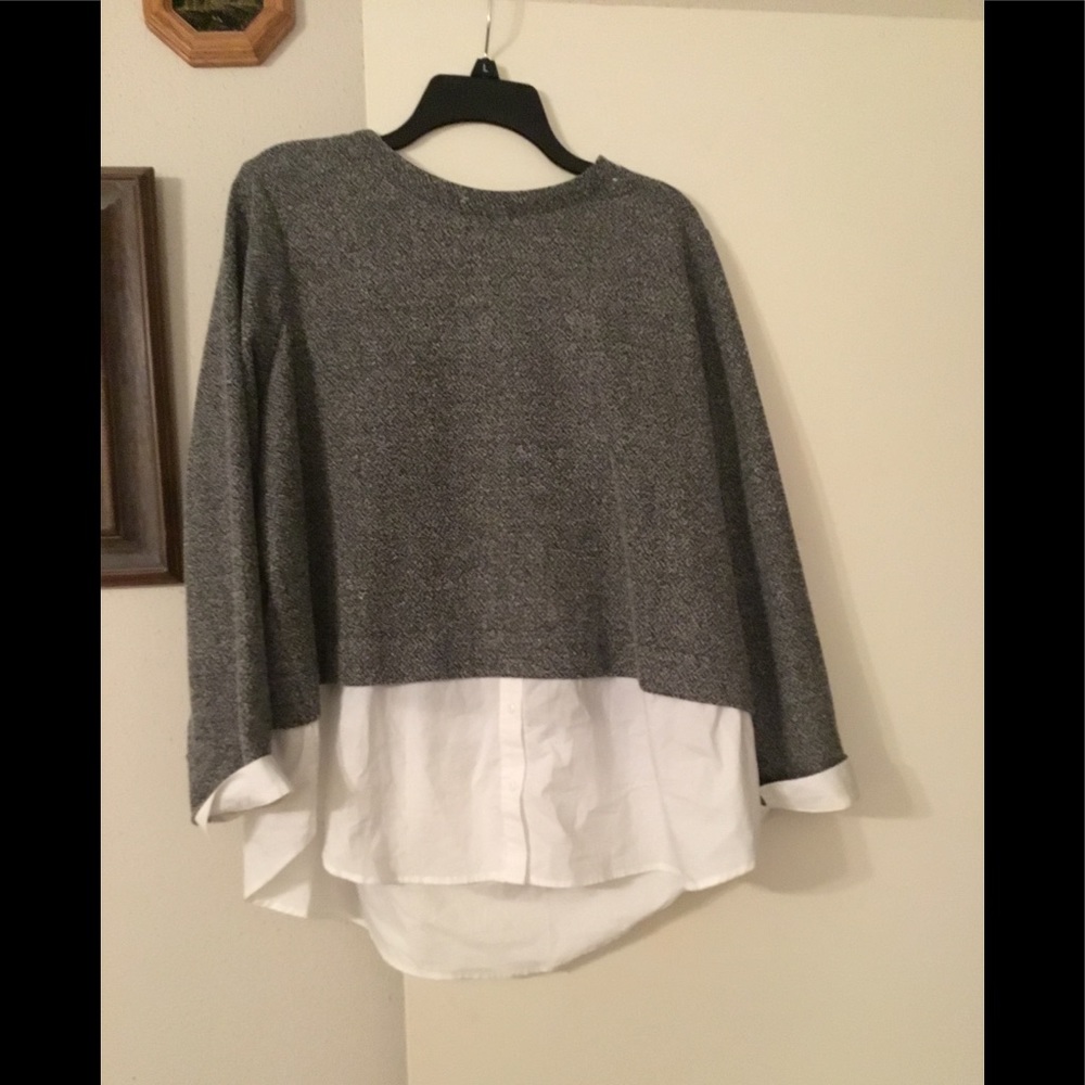 Black and white blouse fake underlayer